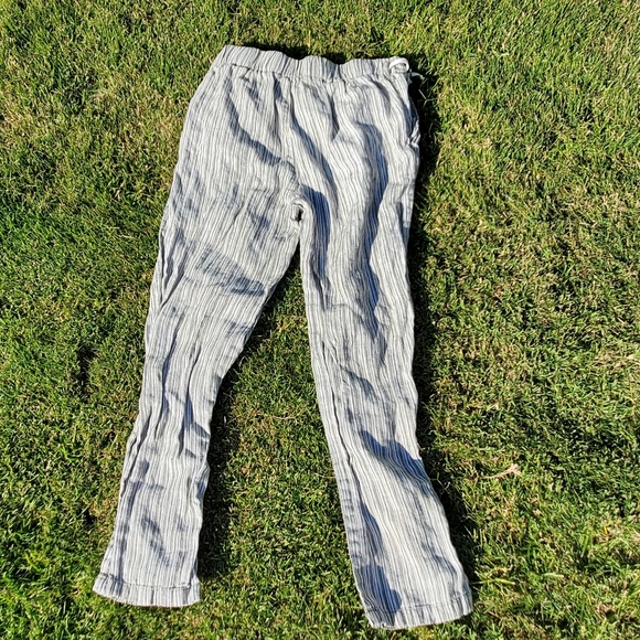 Light Green and Cream Linen Pants by Anthropologie  in Size 25 - Picture 2 of 9